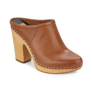 Dolce Vita Ackley Leather Clogs